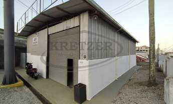 Imagem 3: Galpão para Venda em São José, Praia Comprida, 2 banheiros