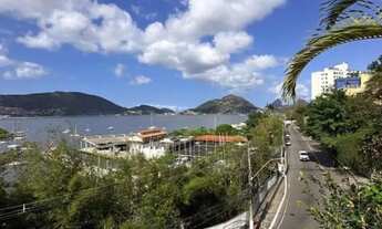 Imagem: Casa com 5 quartos à venda, 949 m² por