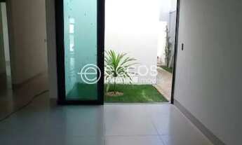 Imagem: Casa à venda, 3 quartos, 1 suíte, 2 vagas