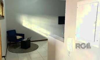 Imagem 2: Apartamento em Porto Alegre, no bairro Hípica, com 2 dormitório(s), e 2 banheiro