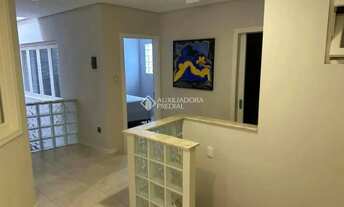 Imagem 7: Ampla casa 3 dormitórios no Centro de Florianópolis, próxima à Beira-Mar