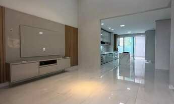 Imagem 2: ALUGO BELÍSSIMA casa de ALTO PADRÃO com 4 suítes no Condomínio Alphaville