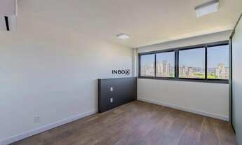 Imagem 3: Excelente studio semimobiliado,novo,com infra no coração da cidade baixa !