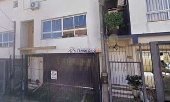 Imagem: Sobrado com 3 quartos, 1 suíte, lareira