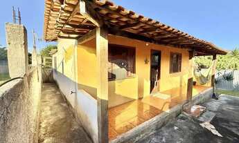 Imagem 3: Casa à Venda em Armação dos Búzios 2 Quartos, Quintal Amplo e Jardim na Vila Verde, RJ