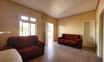 Imagem 2: Casa de 200m2 para locação, 4 quartos e 2 vagas, R$ 5.800,00 no Bairro Floresta