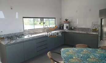 Imagem 4: Casa linear à venda em Morada de Laranjeiras, 3 quartos (1 suíte), quintal amplo