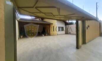 Imagem: Casa com 3 quartos e área de lazer no Ribeirania