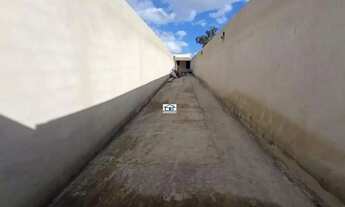 Imagem 2: Vende-se casa com área ampla