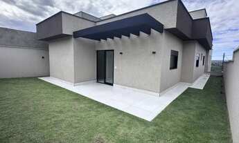 Imagem 3: Casa de 204 m² com 03 suítes à venda por R$ 1.670.000 no Jardins Nápoles - Senador Canedo