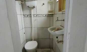 Imagem 5: Aluga-se Kitnet na Zequinha Freire (01 quarteirão