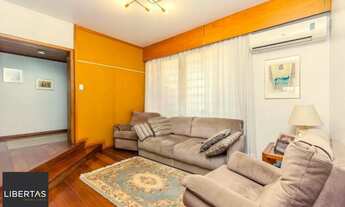 Imagem 6: Casa com 4 dormitórios, 1 suíte, 4 vagas, piscina no bairro Três Figueiras