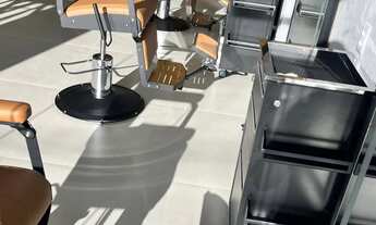 Imagem 3: Mobiliário COMPLETO de barbearia ALTO PADRÃO Vandevelde