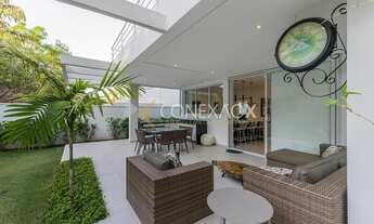 Imagem 6: Casa de condomínio sobrado para aluguel e venda possui 270 metros quadrados com 3 quartos