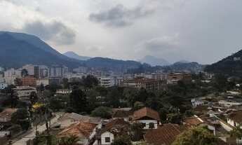 Imagem 5: Casa para Venda em Teresópolis, Araras, 3 dormitórios, 1 suíte, 4 banheiros, 3 vagas