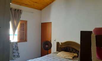 Imagem 2: Chácara para venda possui 150 metros de área construída, com 1 dorm.em Dona Catarina - Mai