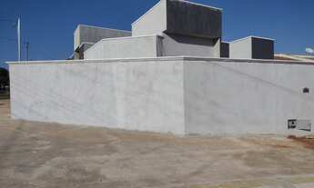 Imagem: Casa de esquina, quintal grande, excelente