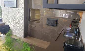 Imagem 2: Casa a venda com 185m², 3 quartos, sendo 1 suíte, espaço gourmet, no bairro Jardim Botânic