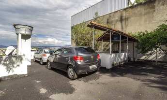 Imagem 4: Prédio em construção a venda