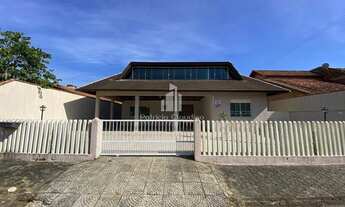 Imagem: Excelente Casa com 04 Dormitórios (Sendo