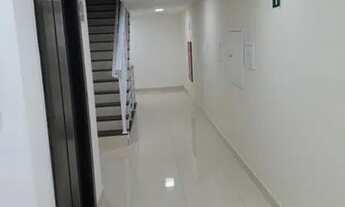 Imagem 2: Bairu - 2/4, suíte, frente, bem iluminado, área de serviço grande, rua exclusivamente resi