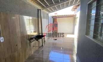 Imagem 2: Casa para venda com 118 metros quadrados com 3 quartos, sendo uma suíte, armários na cozi