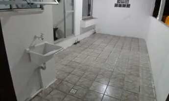 Imagem 5: Kit net próximo a praça Celso ramos