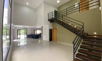 Imagem 5: Casa de condomínio para aluguel e venda possui 360 metros quadrados com 4 quartos