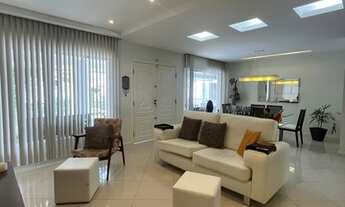 Imagem 2: Casa de condomínio para venda com 280 metros quadrados com 4 quartos