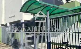 Imagem 2: Apartamento miolo de jardim Camburi