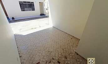 Imagem 5: Casa de Alvenaria - R Osmario de Lima, 1331 - Capao da Imbuia - Curitiba - PR