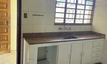 Imagem 6: Casa 03 quartos, 03banheiros e 01 suíte, próximo a comércios e várias linhas de ônibus