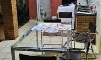 Imagem 7: CASA COM TRÊS QUARTOS NA PEDREIRA E PISCINA