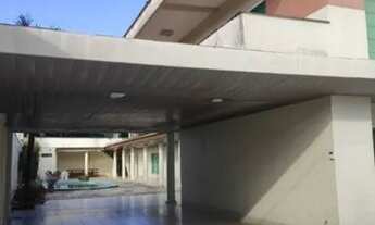 Imagem 2: Casa para venda tem 308 metros quadrados com 3 quartos em Piatã - Salvador - Bahia