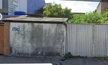 Imagem: Casa em coroa do meio