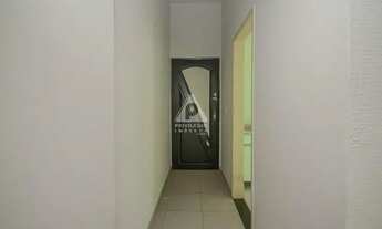 Imagem 2: Em Botafogo! Apartamento de frente, andar alto, claro , bem ventilado, ótima acessibilidad