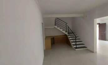 Imagem 2: AMPLA CASA EM POÁ