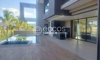 Imagem: Casa em condomínio à venda, 5 quartos