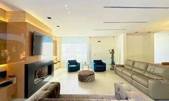 Imagem 3: Casa de Alto Padrão com 4 Suítes, Piscina Privativa e Infraestrutura Completa