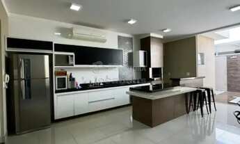 Imagem 5: Maravilhosa Casa em Condomínio com 3 Dormitórios para Venda - Village Damha Rio Preto II