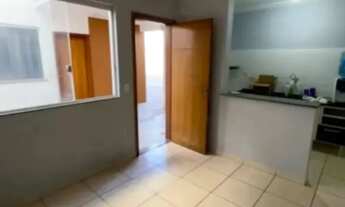 Imagem 2: CASA GEMINADA 2 QUARTOS