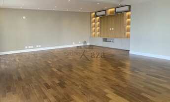 Imagem 3: Apartamento - Panamby - 3 Suítes - 606m²