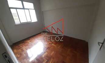 Imagem 6: Apartamento para venda possui 51 metros quadrados com 2 quartos em Laranjeiras - Rio de Ja