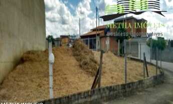 Imagem: Excelente terreno em rua tranquila. Área