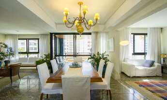 Imagem: 4 QUARTOS, HOME THEATER. VARANDA. REFORMADO