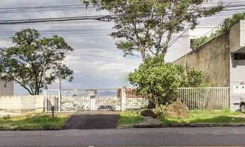 Imagem 1: Prédio em construção a venda