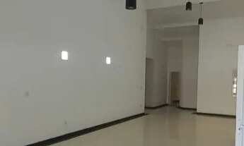 Imagem 5: Casa de condomínio térrea para aluguel possui 300 metros quadrados com 5 quartos