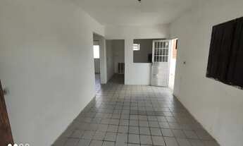 Imagem 4: 2 casas para venda. Térreo e 1° andar