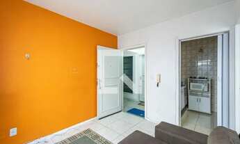 Imagem 2: Apartamento para Aluguel - Centro Histórico, 1 Quarto, 33 m2