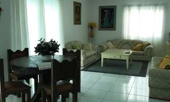 Imagem 6: Linda casa com PISCINA na Praia do Estaleiro em Balneário Camboriú